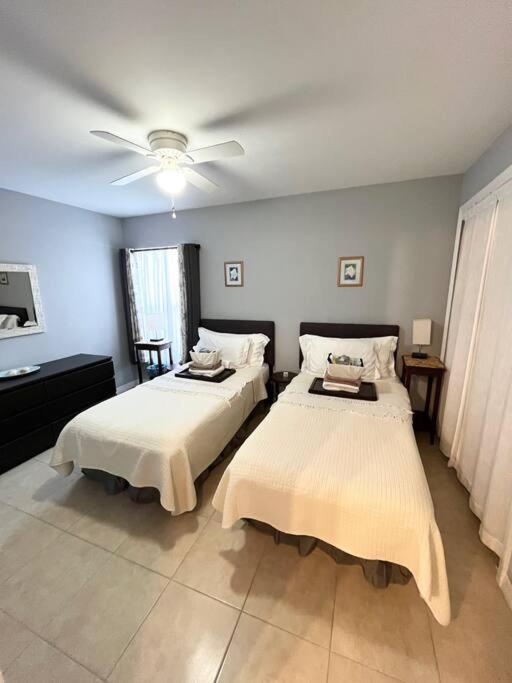 Debbie'S 3-Bedroom Apartment In A Duplex Cape Coral Zewnętrze zdjęcie