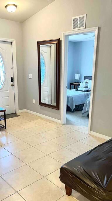 Debbie'S 3-Bedroom Apartment In A Duplex Cape Coral Zewnętrze zdjęcie