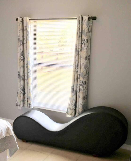 Debbie'S 3-Bedroom Apartment In A Duplex Cape Coral Zewnętrze zdjęcie